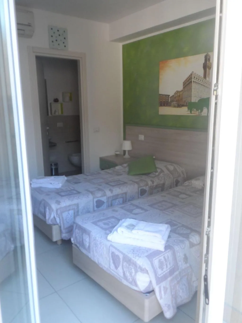 Room, Centrale B B, Florence
