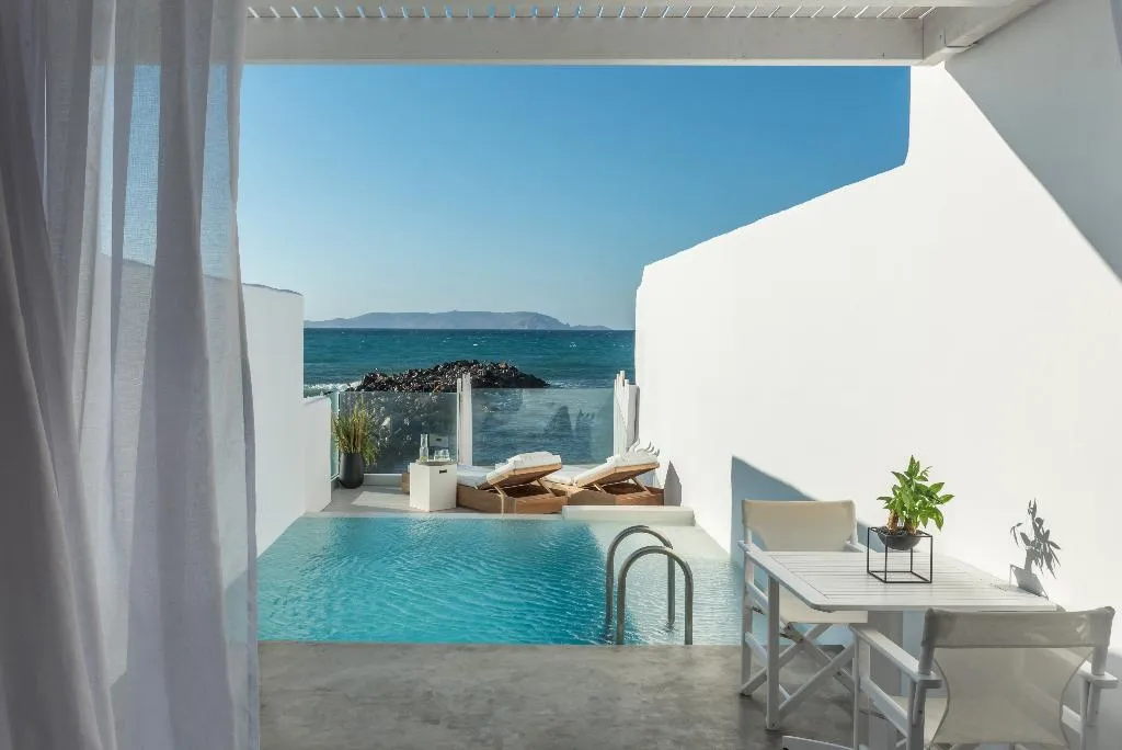 SUITE WITH PRIVATE POOL Room, Knossos Beach Bungalows & Suites, Crete