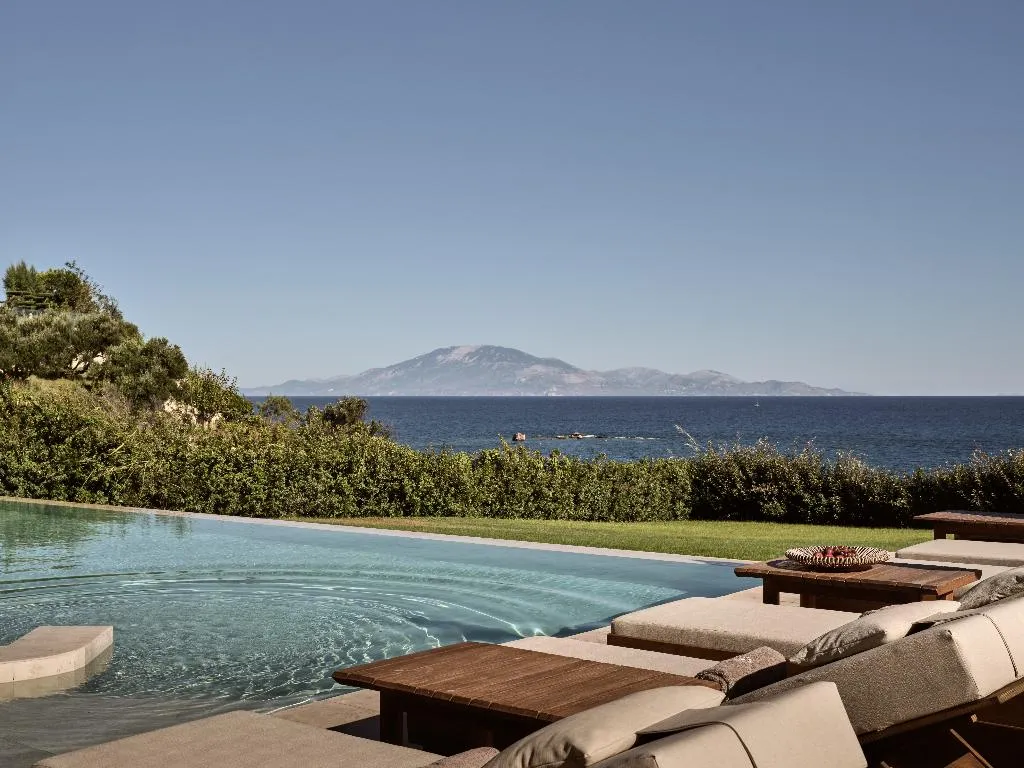 VILLA THREE BEDROOMS WITH PRIVATE POOL Room, Lesante Cape, Zante