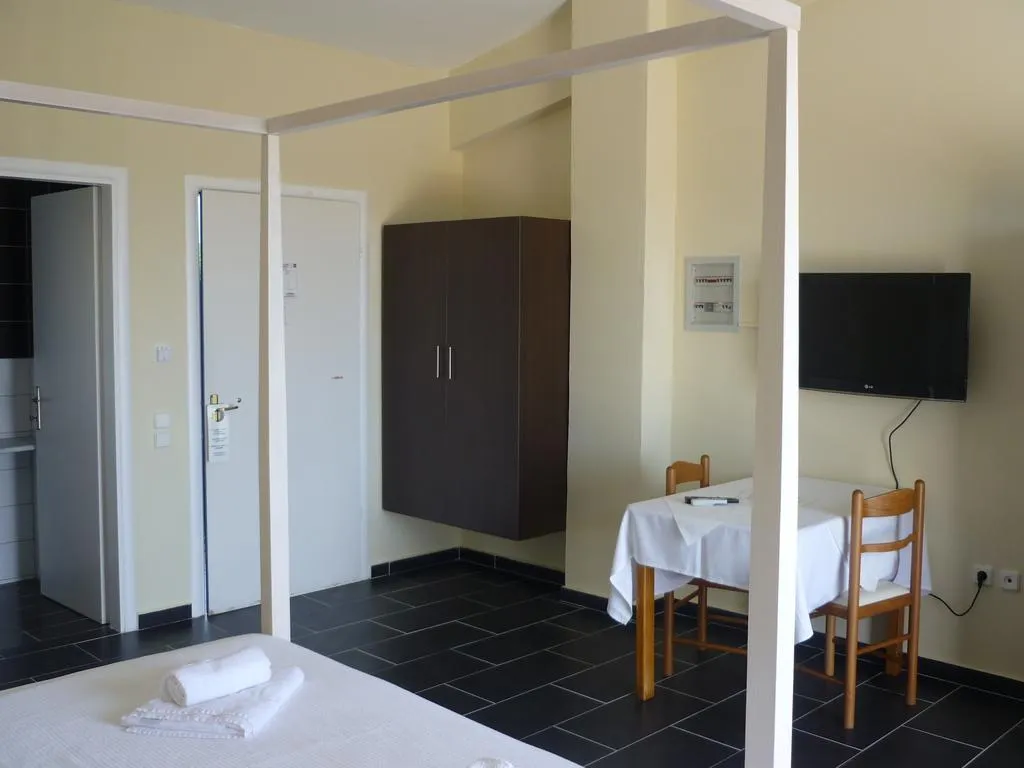 APARTMENT CAPACITY 4 Room, Oasis, Athens