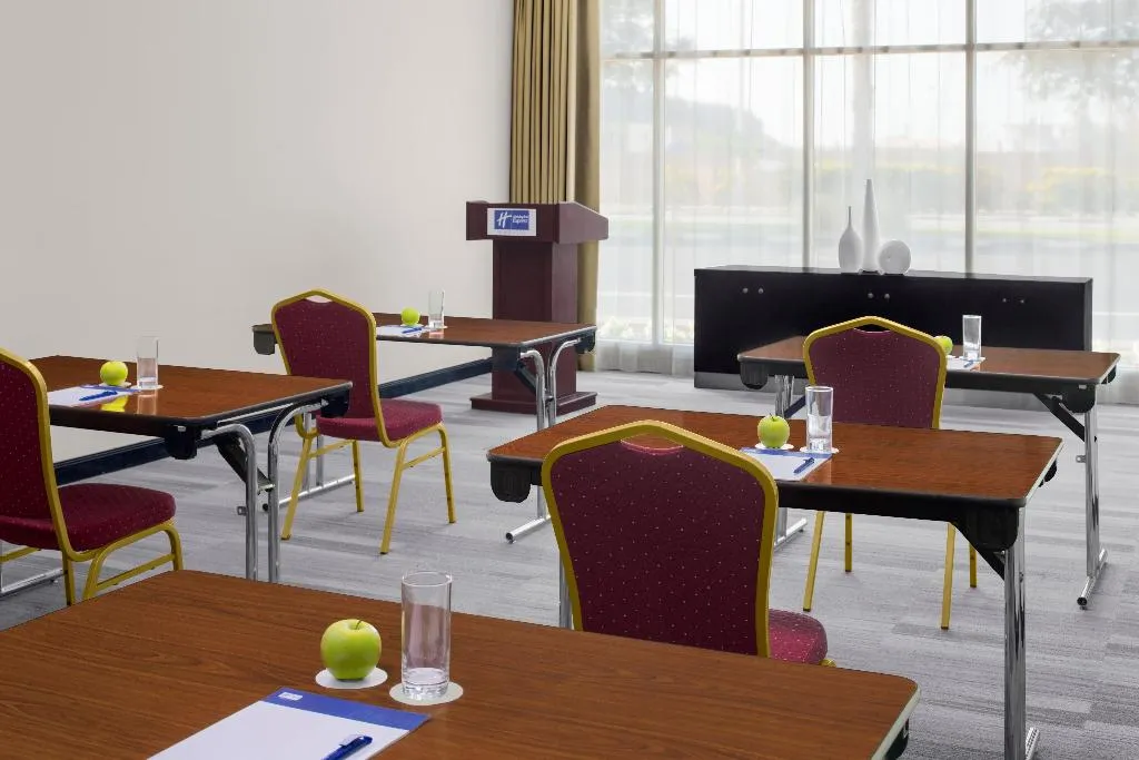 Conferences, Holiday Inn Express Dubai Jumeirah, Dubai