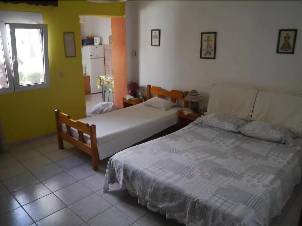 Room, Windy Place, Crete
