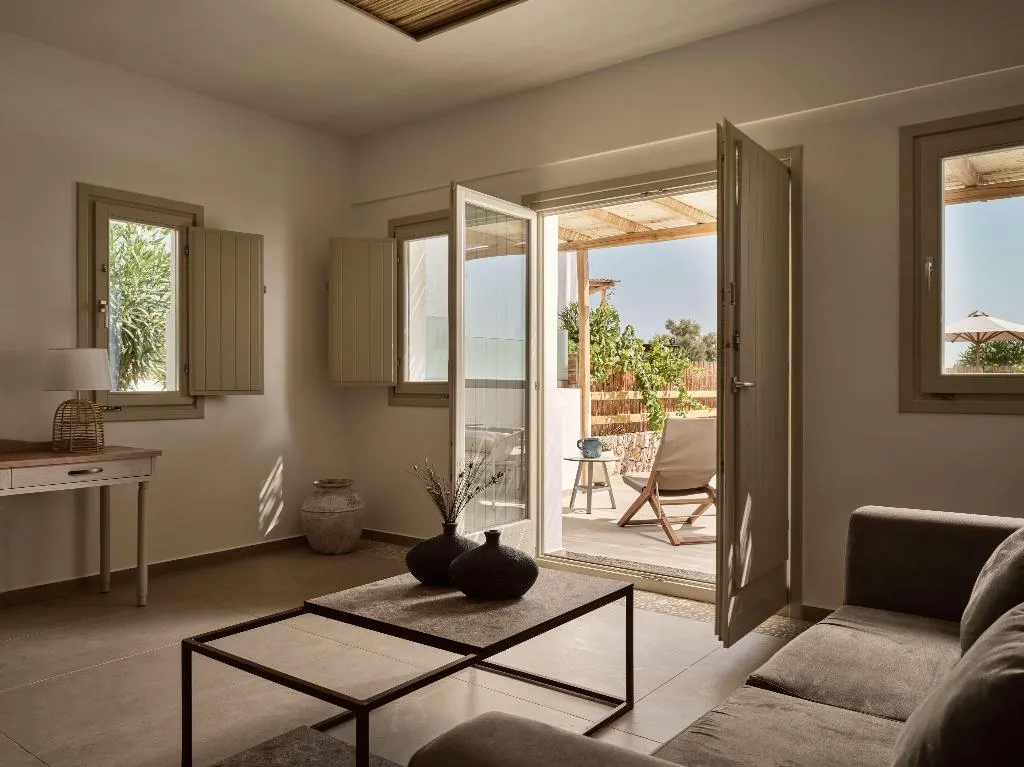 SUITE DUPLEX Room, Sea Breeze Santorini Beach Resort, Curio Collectio, Santorini