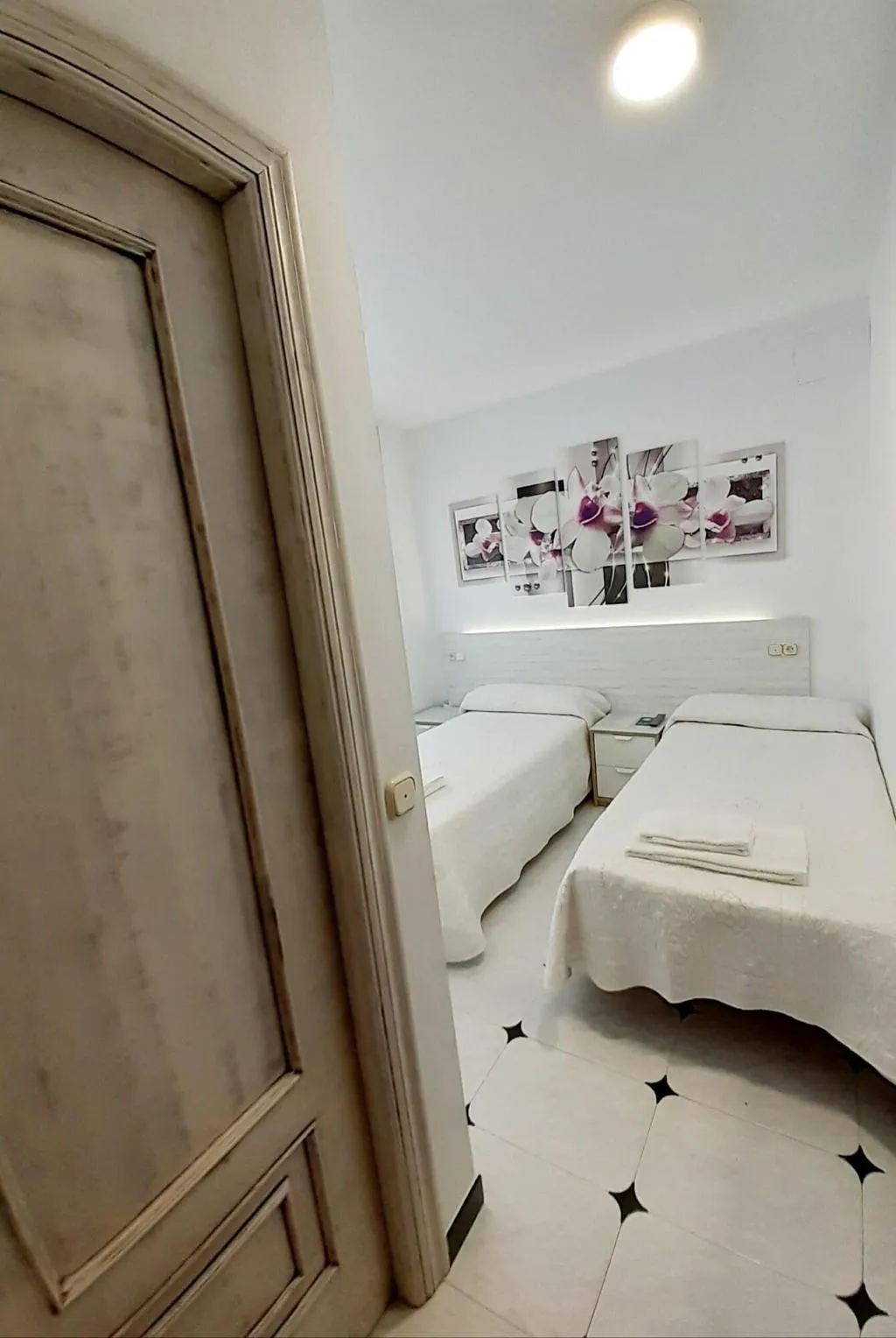 Room, Hostal Kokkola, Costa Del Sol