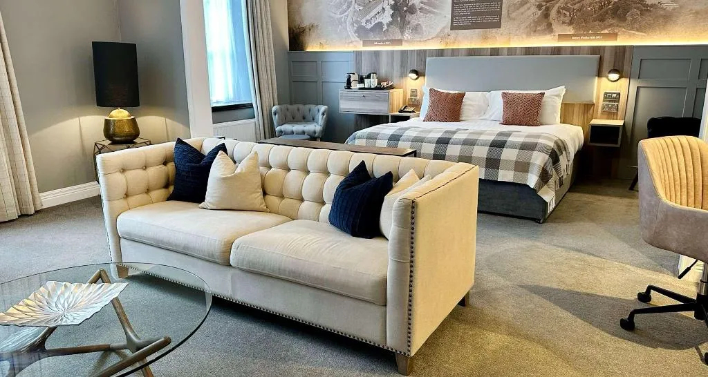 SUITE Presidential Room, Blarney Woollen Mills Hotel BW Signature Col, Cork