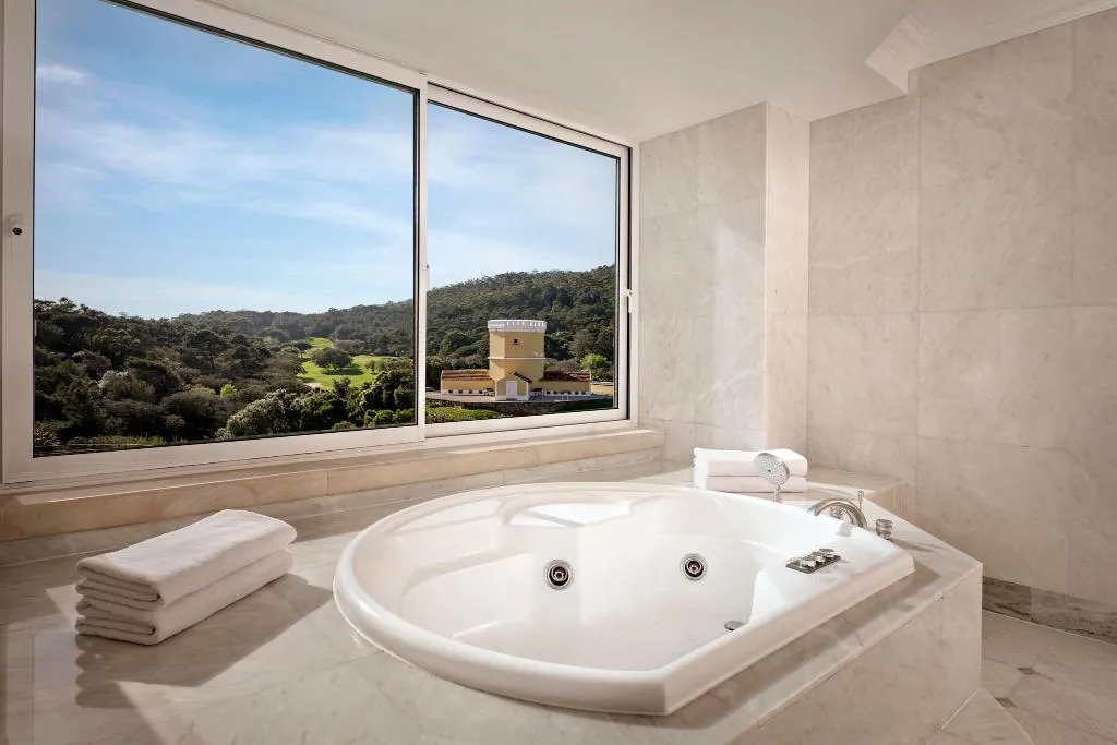 Room, Penha Longa, Lisbon