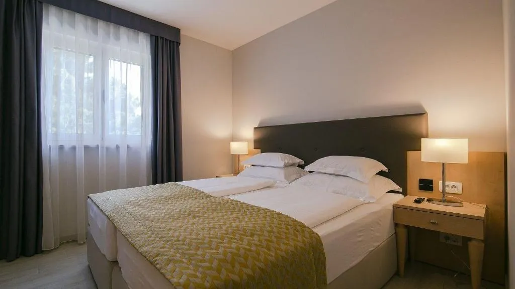 Room, Aparthotel Flora, Split