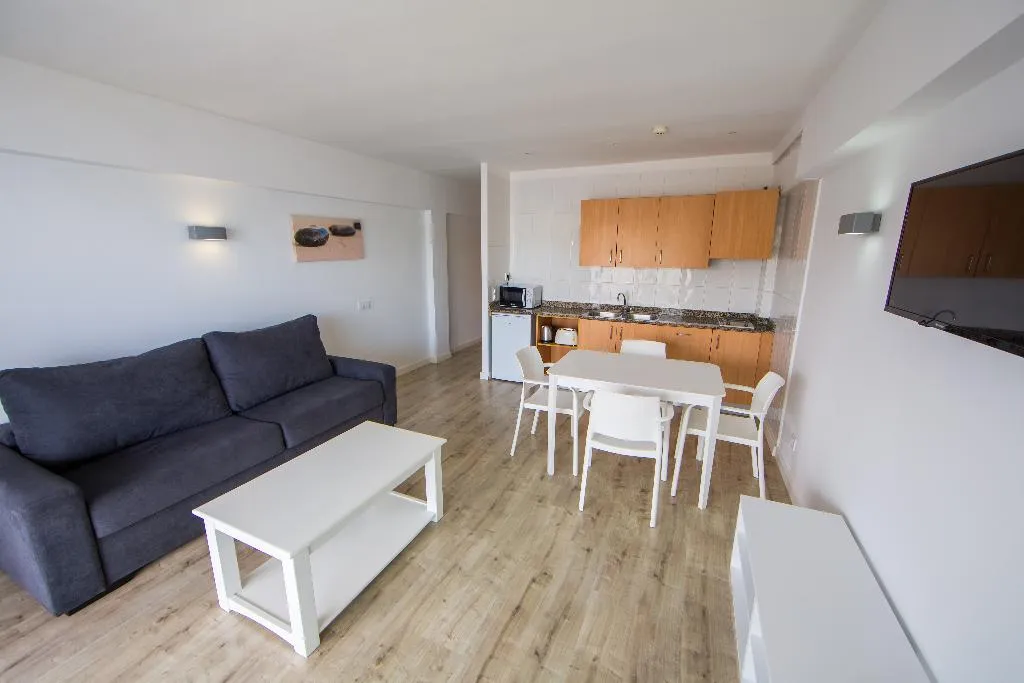 APARTMENT CAPACITY 4 ONE BEDROOM Room, Pierre & Vacances Mallorca Portofino, Majorca