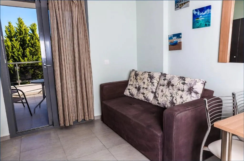TRIPLE ECONOMY Room, Alexanika Apartments, Halkidiki
