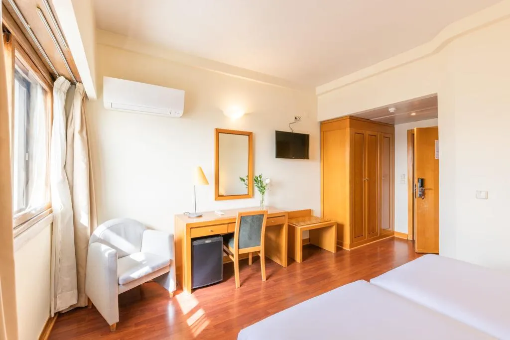 Double or Twin STANDARD Room, Roma, Lisbon