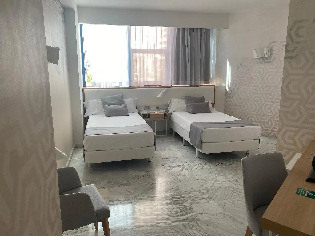 Double or Twin Accessible Room, Madeira Centro, Costa Blanca