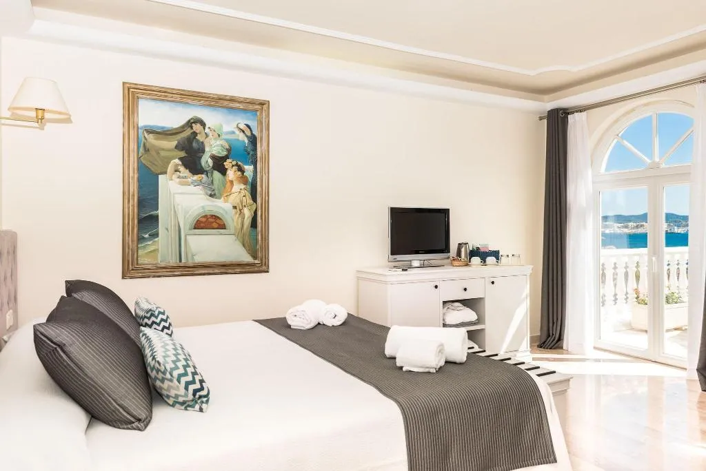 Room, Grand Hotel Palladium, Ibiza