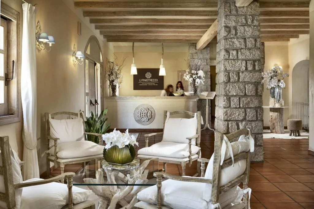 Lobby, Hotel Li Finistreddi, Olbia