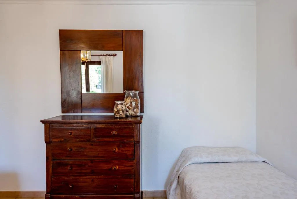 TRIPLE WITH TERRACE Room, Hotel Rural Predio Son Serra, Majorca