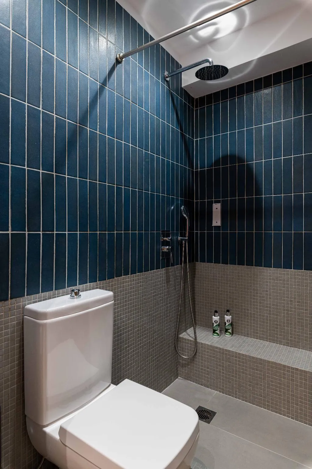 QUADRUPLE ECONOMY Room, Parea, Athens