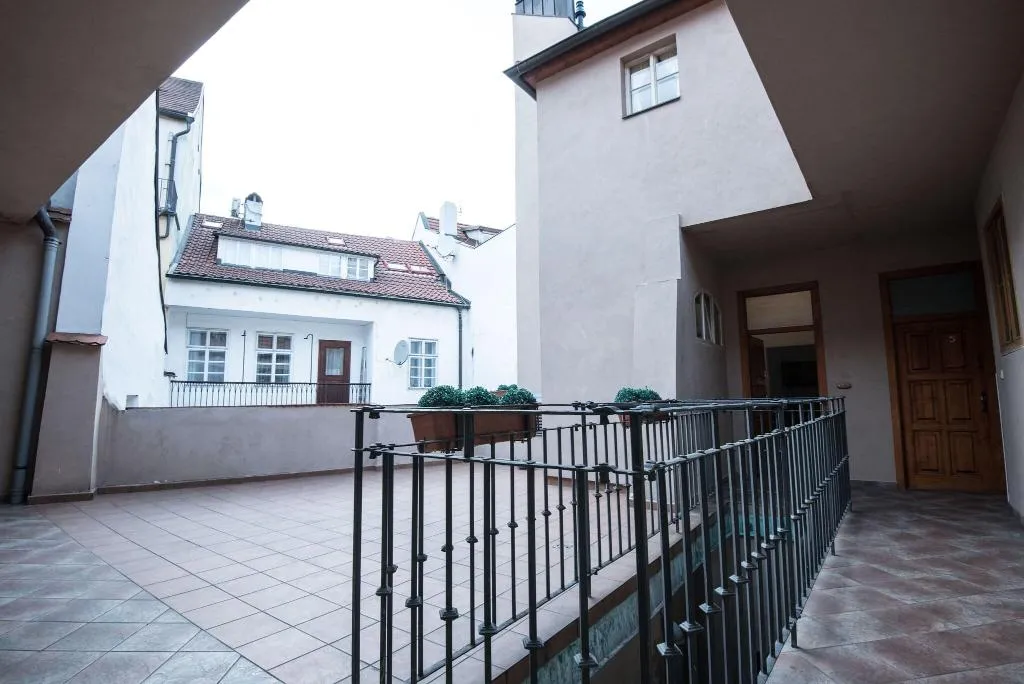 Terrace, Boutique Apartments White Swan, Prague