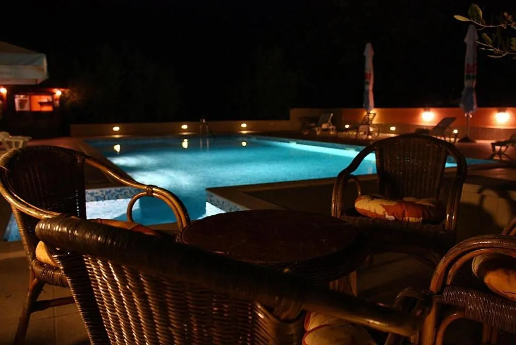 Pool, Carmen, Istria