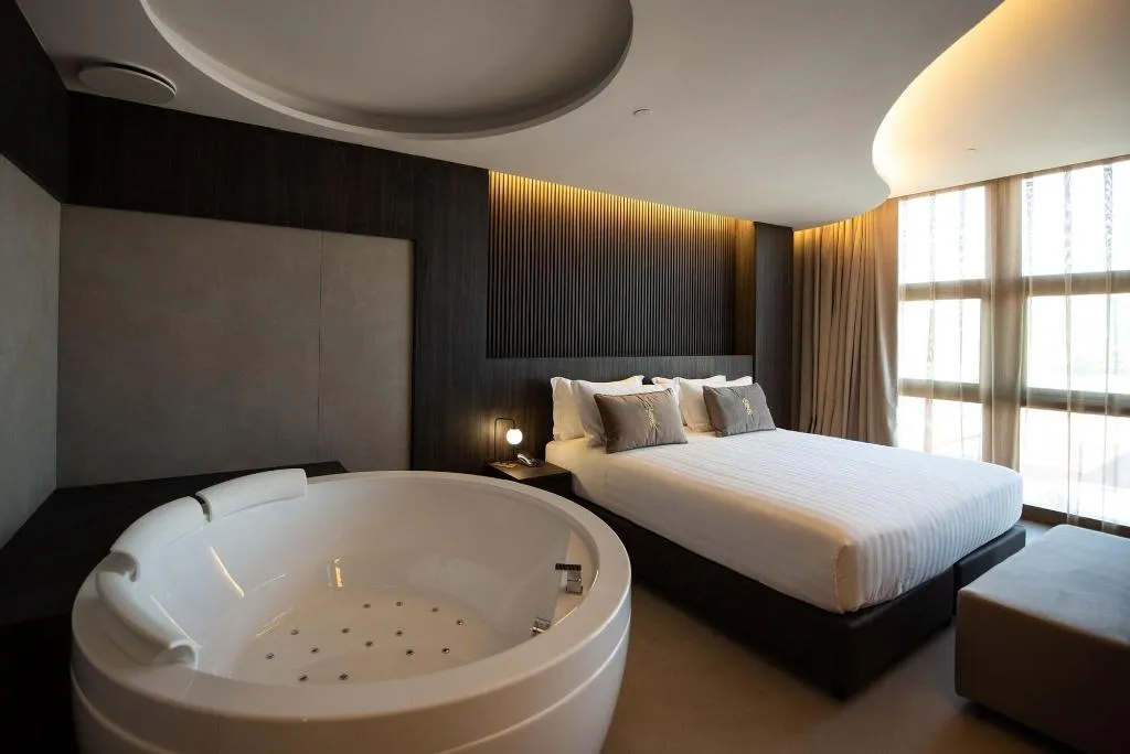 Room, Gold Tower Lifestyle Hotel, Naples