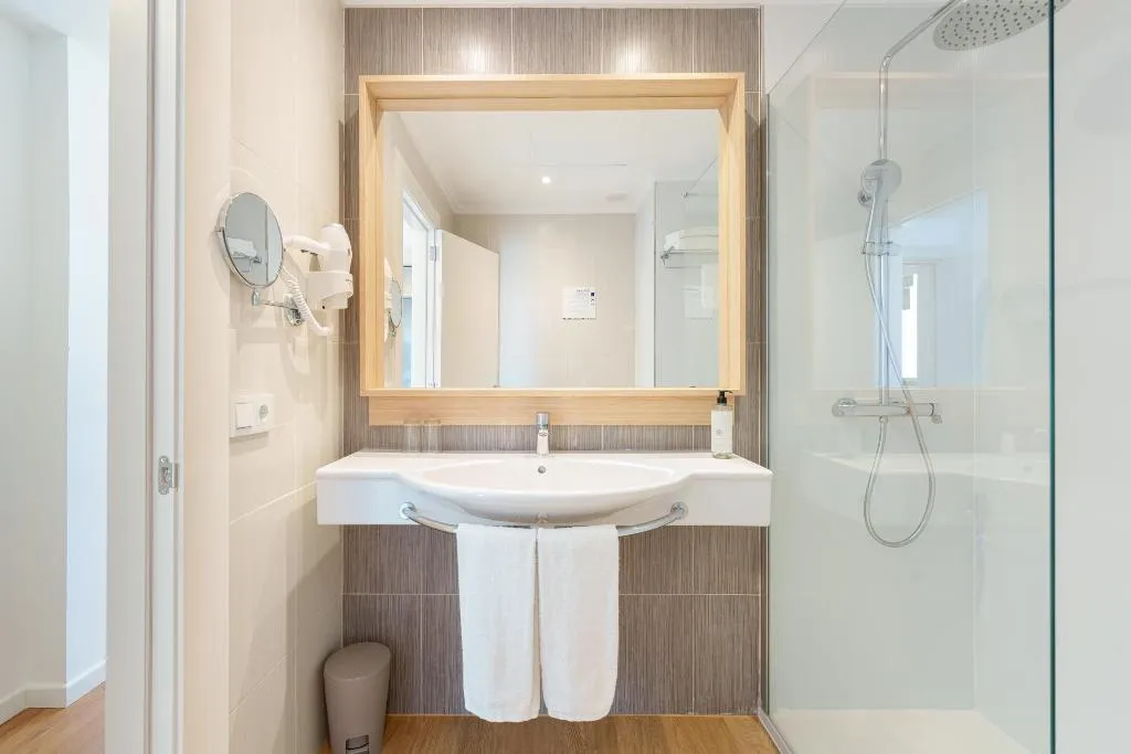 Room, Caprice Concord Hotel & Spa, Majorca