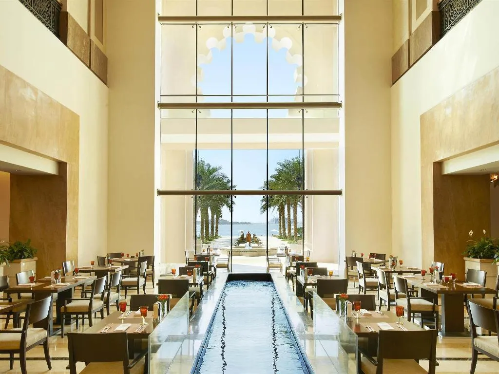 Restaurant, Fairmont The Palm, Dubai