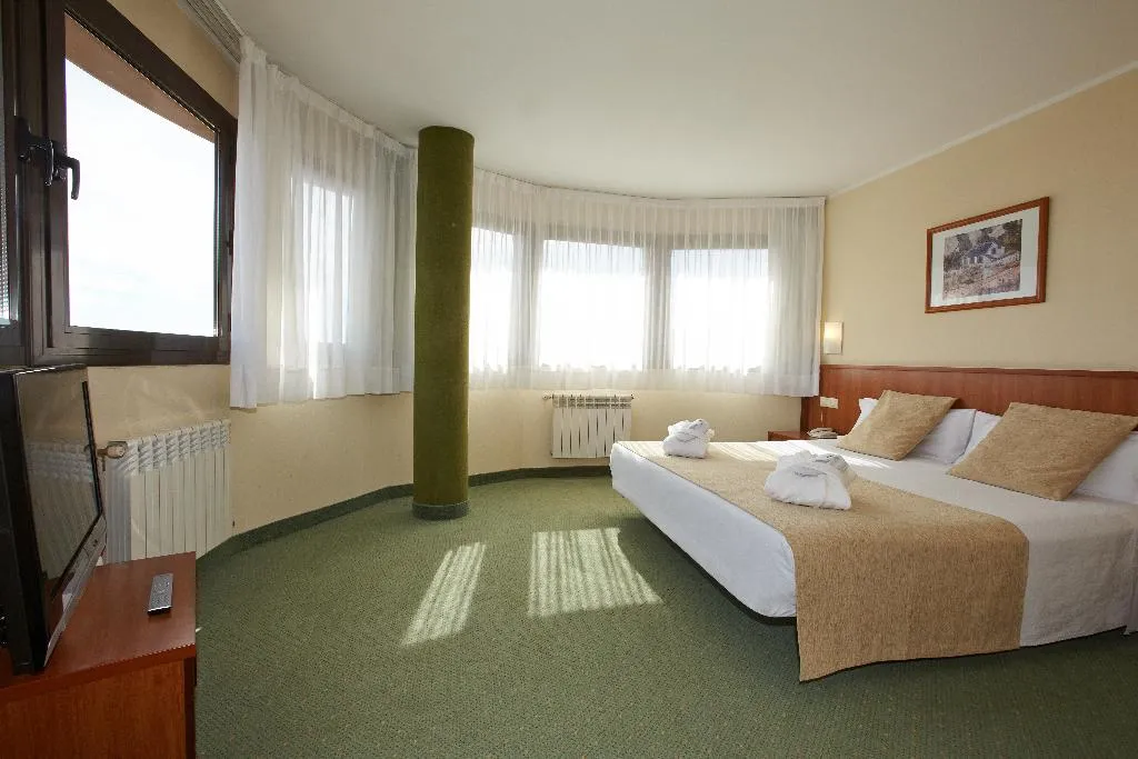 Double or Twin STANDARD Room, HCC Ciutat de Berga, Barcelona