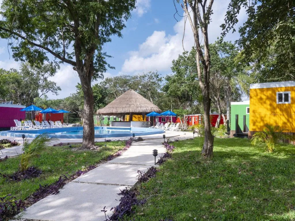 Terrace, Colorbox Beds and Rooms By Milenium, Cancun Area