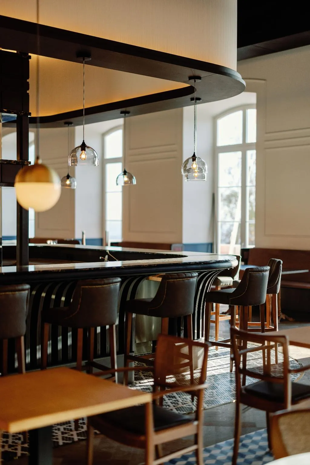 Bar, The Editory Riverside Santa Apolonia Hotel, Lisbon