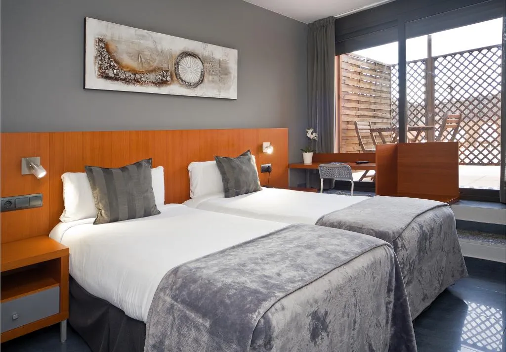 DOUBLE WITH TERRACE Room, Sant Pere II Hotel, Barcelona