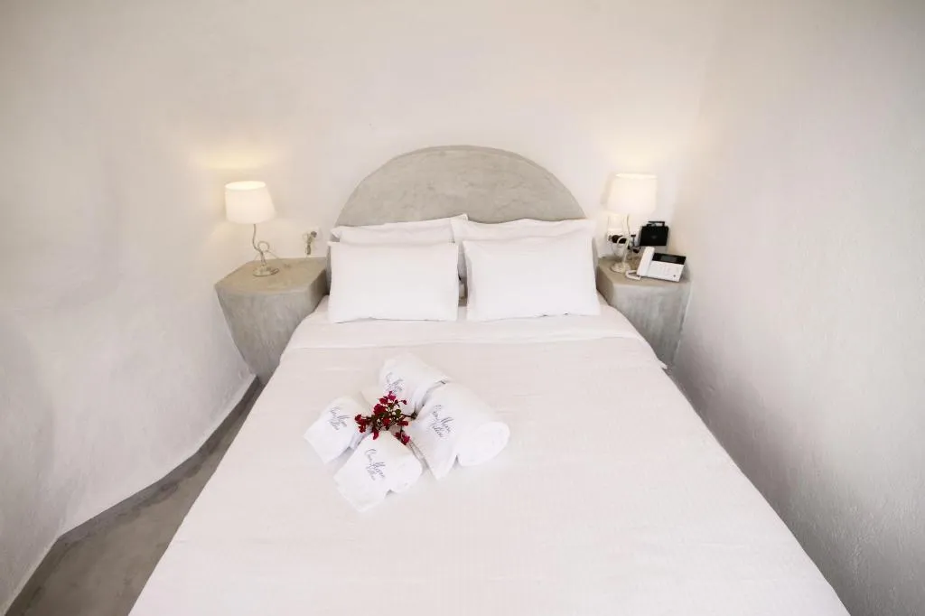 Room, Oia Mare Villas, Santorini