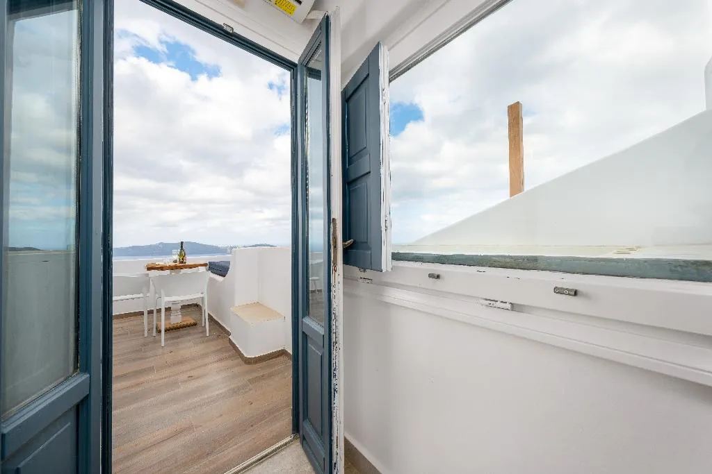 SUITE WITH PRIVATE POOL Room, Amaze Suites, Santorini