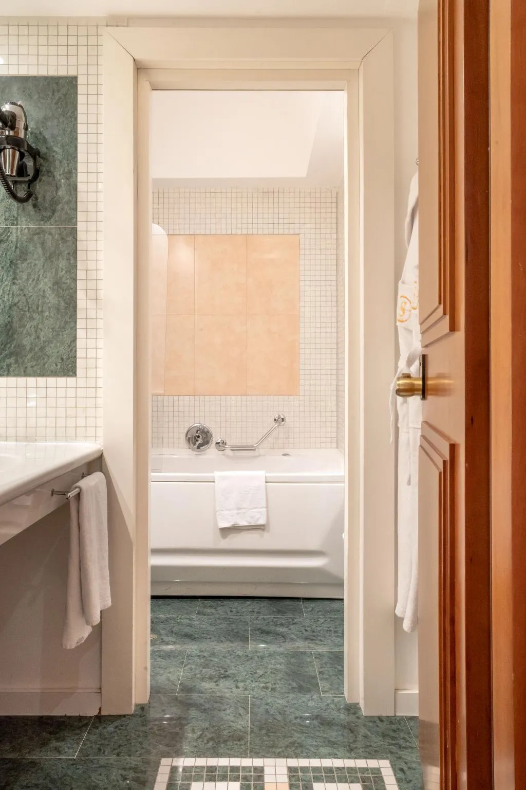 Room, Sanpi Milano, Milan