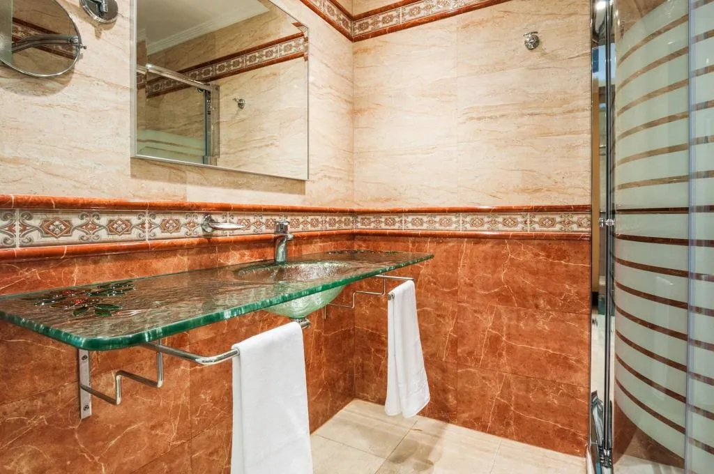 DOUBLE STANDARD Room, Hotel Julia, Madrid