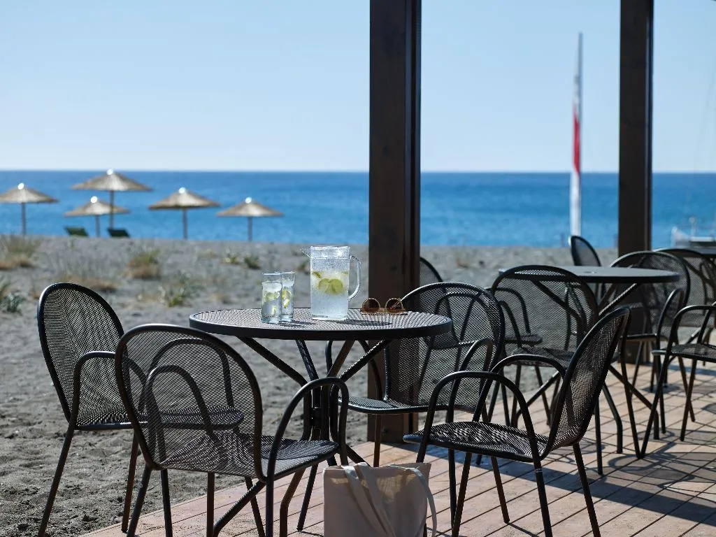 Bar, Atlantica Plimmiri, Rhodes