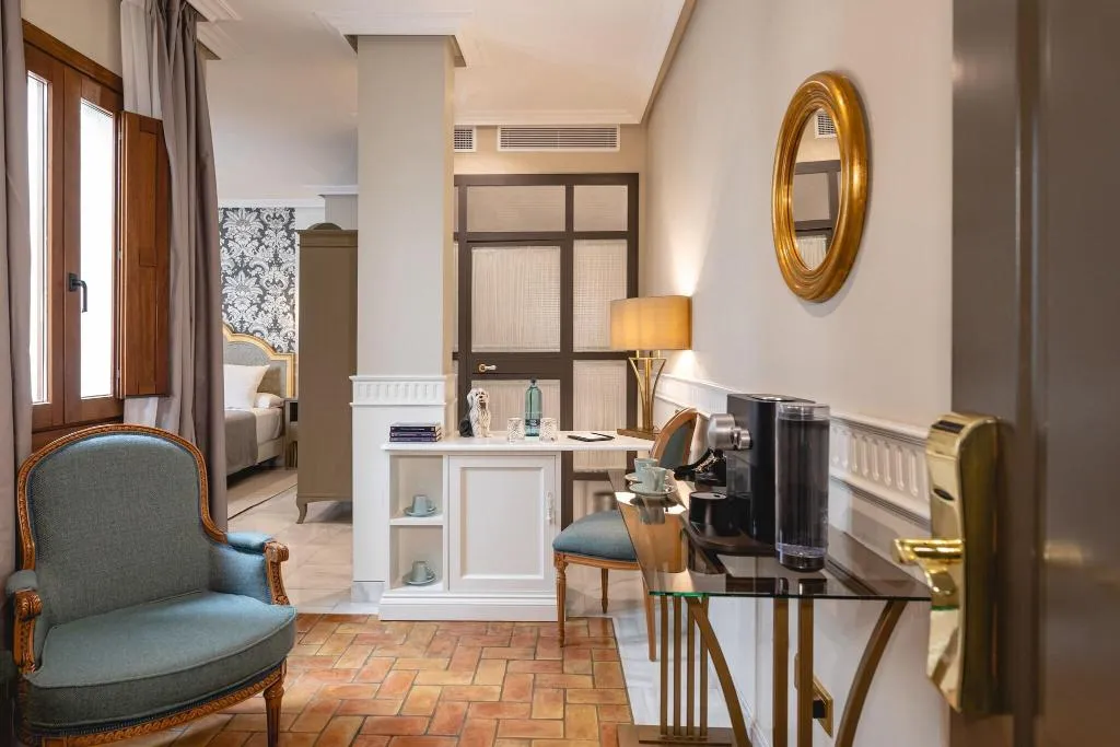 DOUBLE DELUXE KING BED Room, Gravina 51, Seville