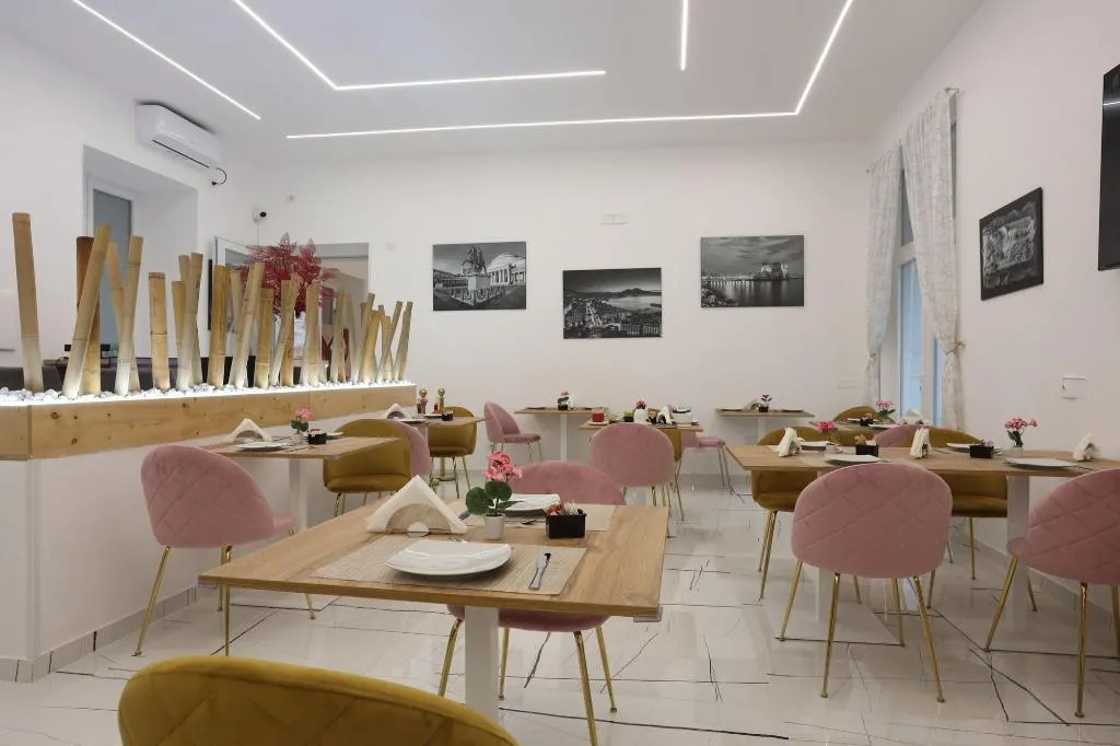 Restaurant, Palazzo Sant'Arcangelo, Naples