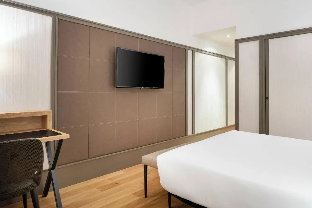 DOUBLE QUEEN SIZE BED Room, AC Madrid Avenida de America, Madrid