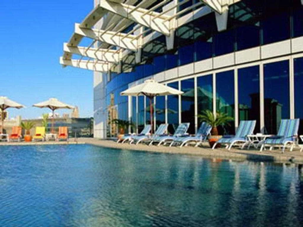 Pool, Tamani Marina Hotel and Hotel Apartment, Dubai