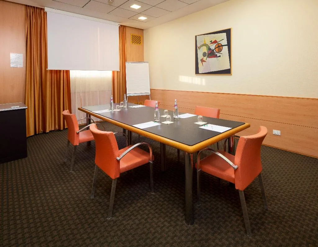 Conferences, Crowne Plaza Padova, Venice