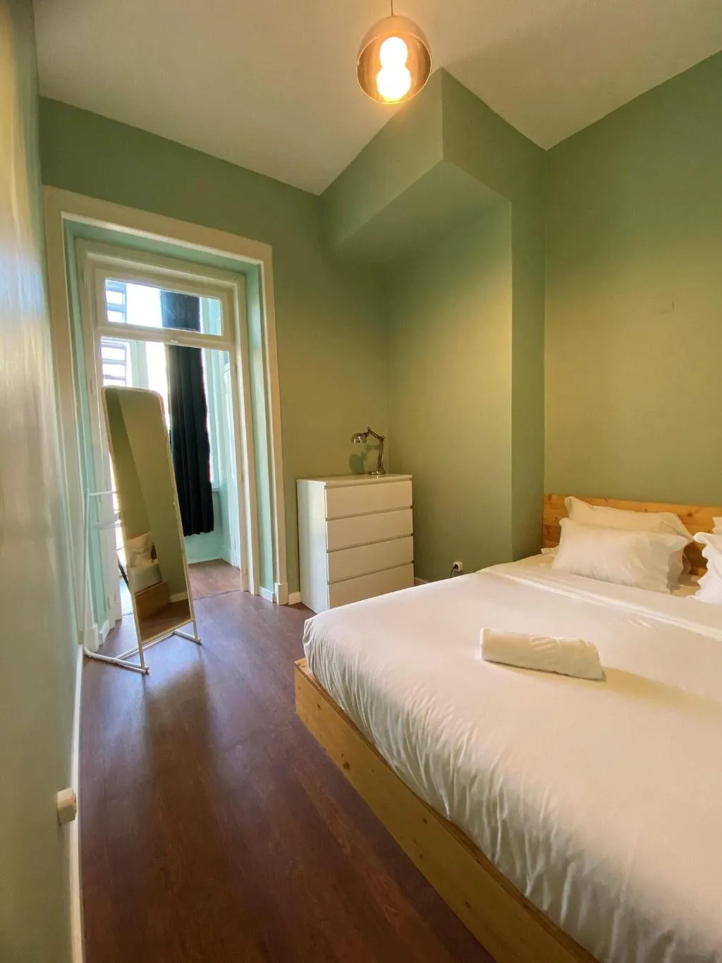 Room, Green Heart Hostel, Lisbon