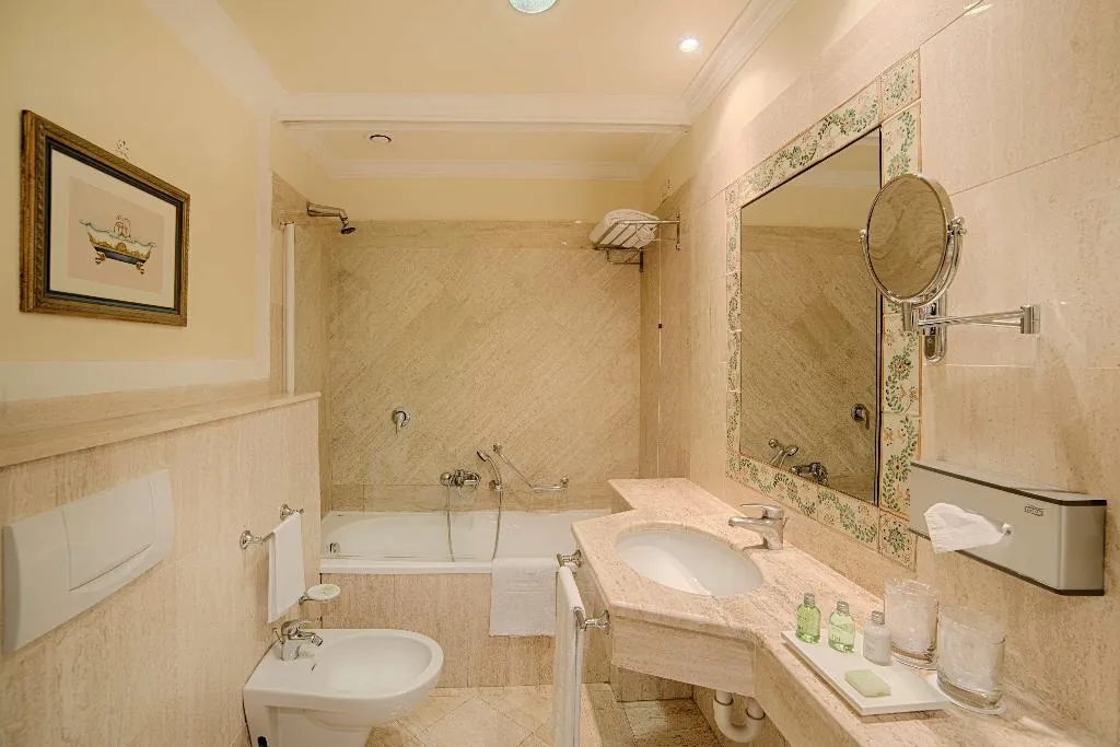 JUNIOR SUITE STANDARD Room, NH Caltagirone Villa San Mauro, Catania