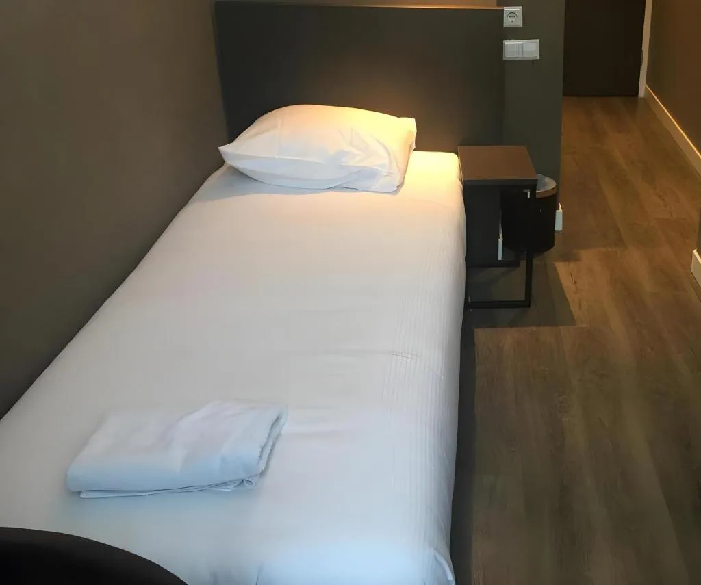 Room, Manofa, Amsterdam