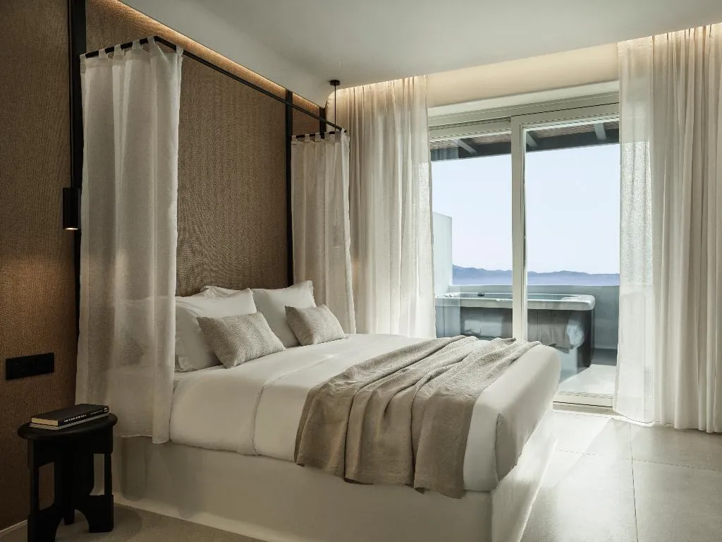 JUNIOR SUITE WITH JACUZZI Room, Ezio Bo Luxury Living, Mykonos