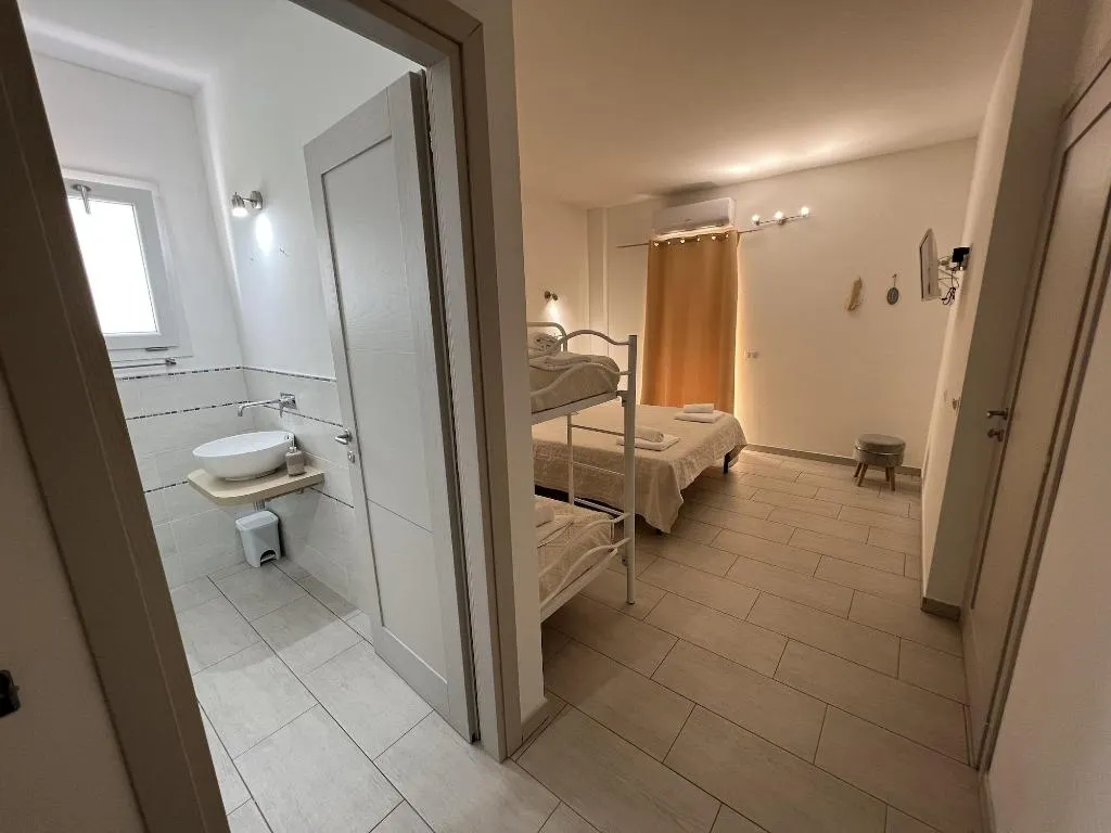 Room, Al Mare Da Francesca, Olbia