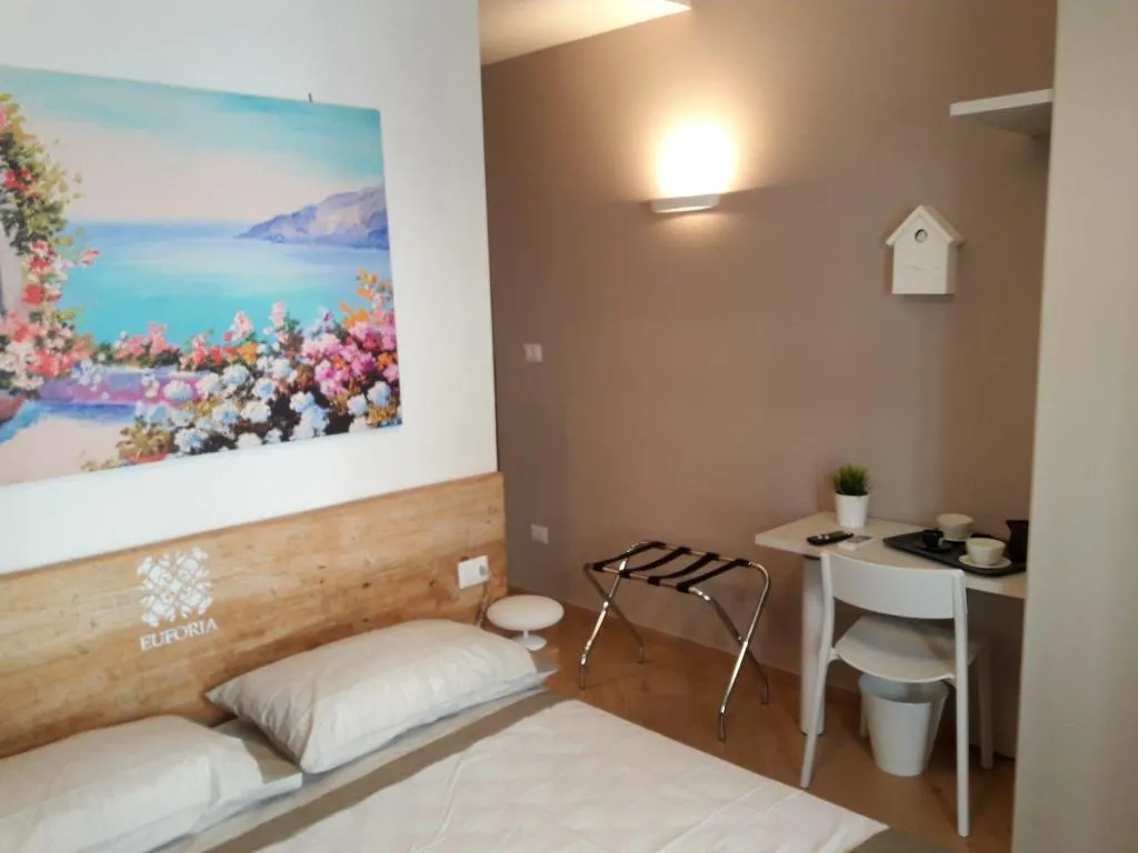 Room, Euforia Napoli, Naples