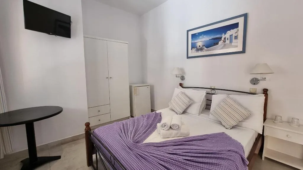 Room, Nostos Beach, Santorini