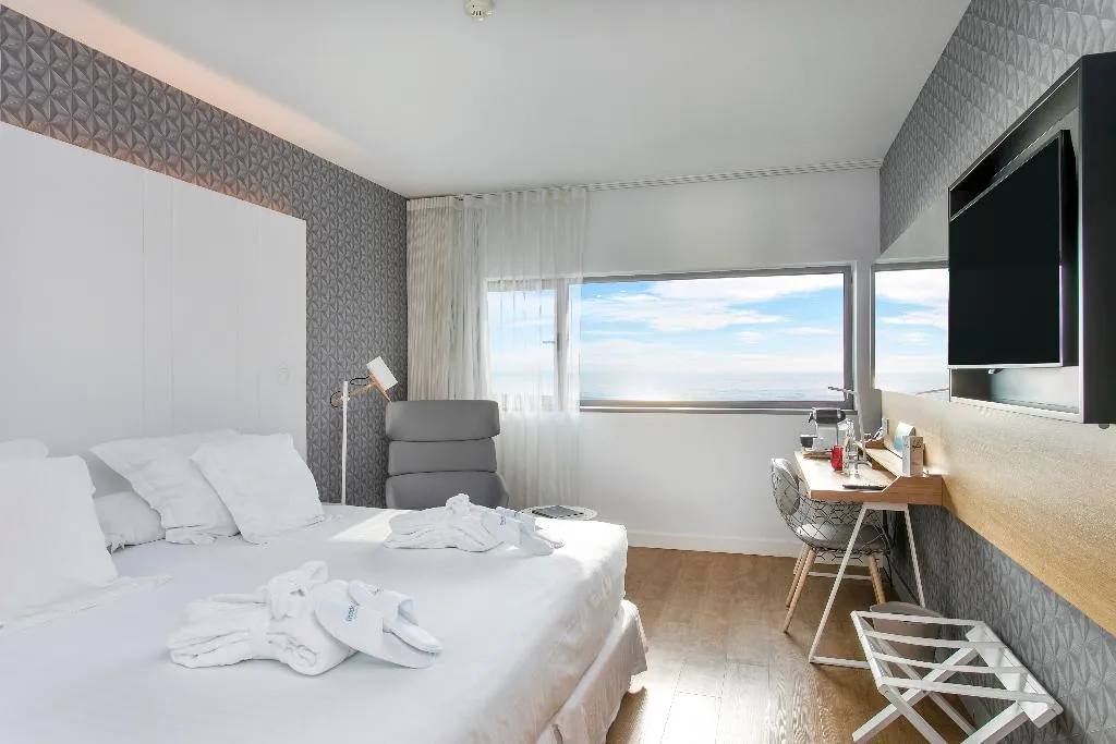 Double or Twin DELUXE PREMIUM Room, Occidental Atenea Mar, Barcelona