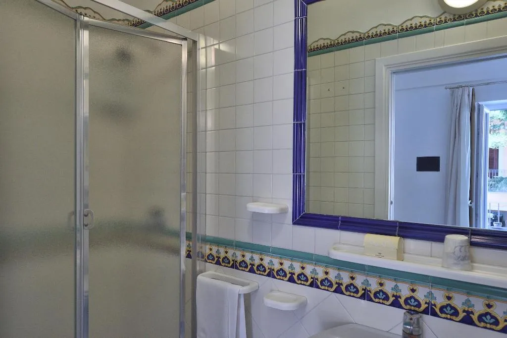 Room, Hotel Settebello, Naples