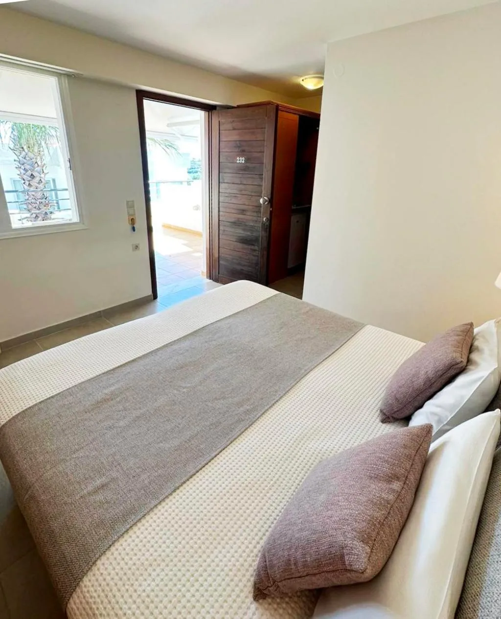 Double or Twin CAPACITY 2 Room, Faedra Beach, Crete