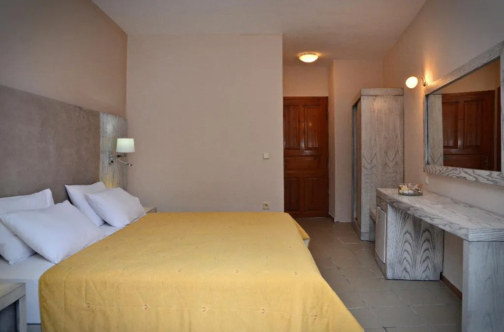 Double or Twin ECONOMY Room, Aria Hotel, Skiathos