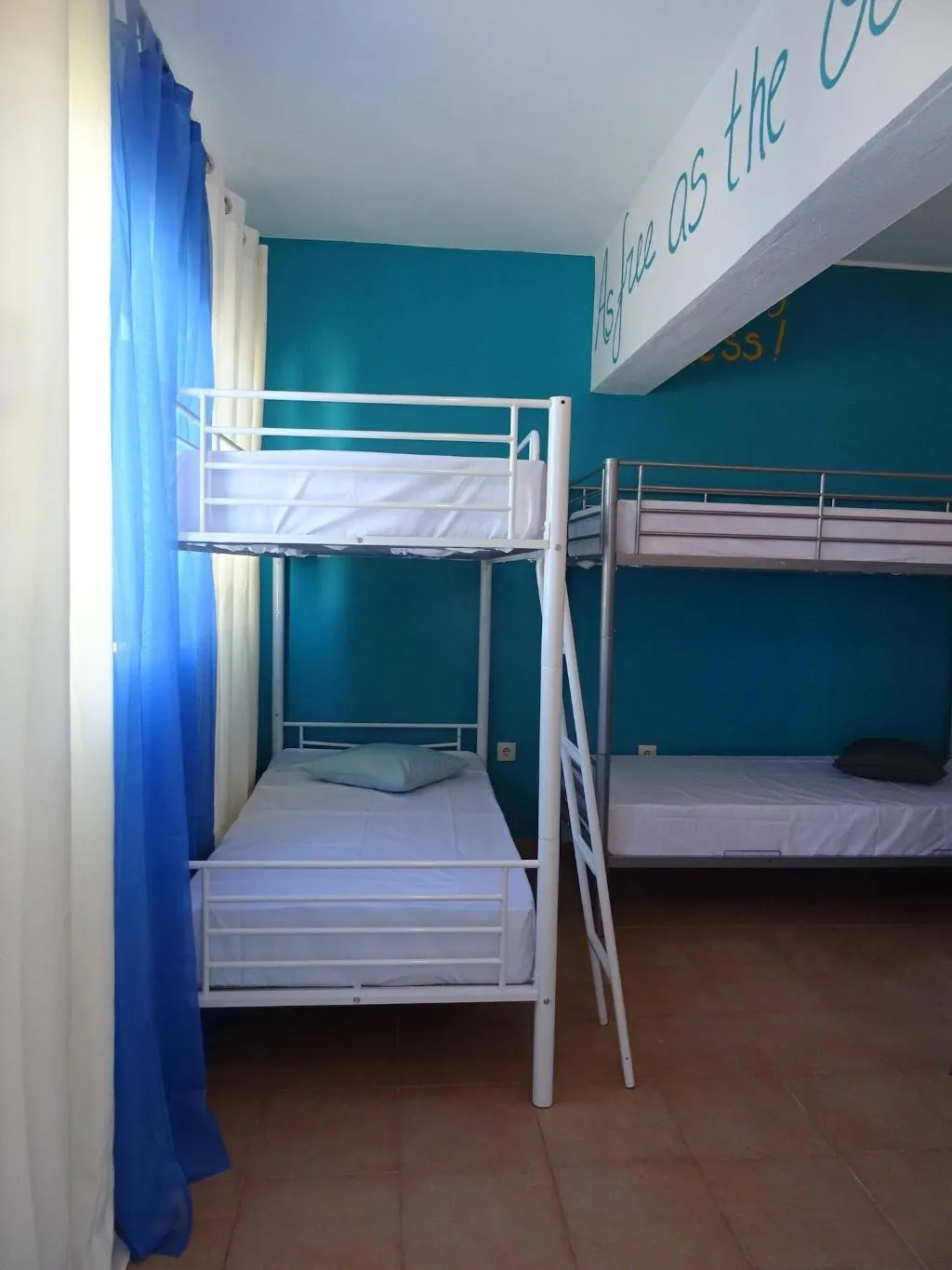 Room, Faro Beach Life Hostel, Algarve